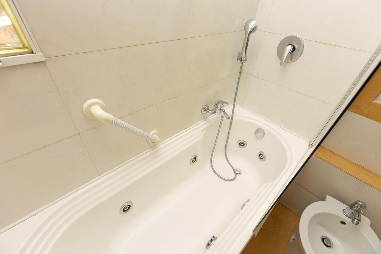 Internouno Deluxe Hotel โรม ภายนอก รูปภาพ