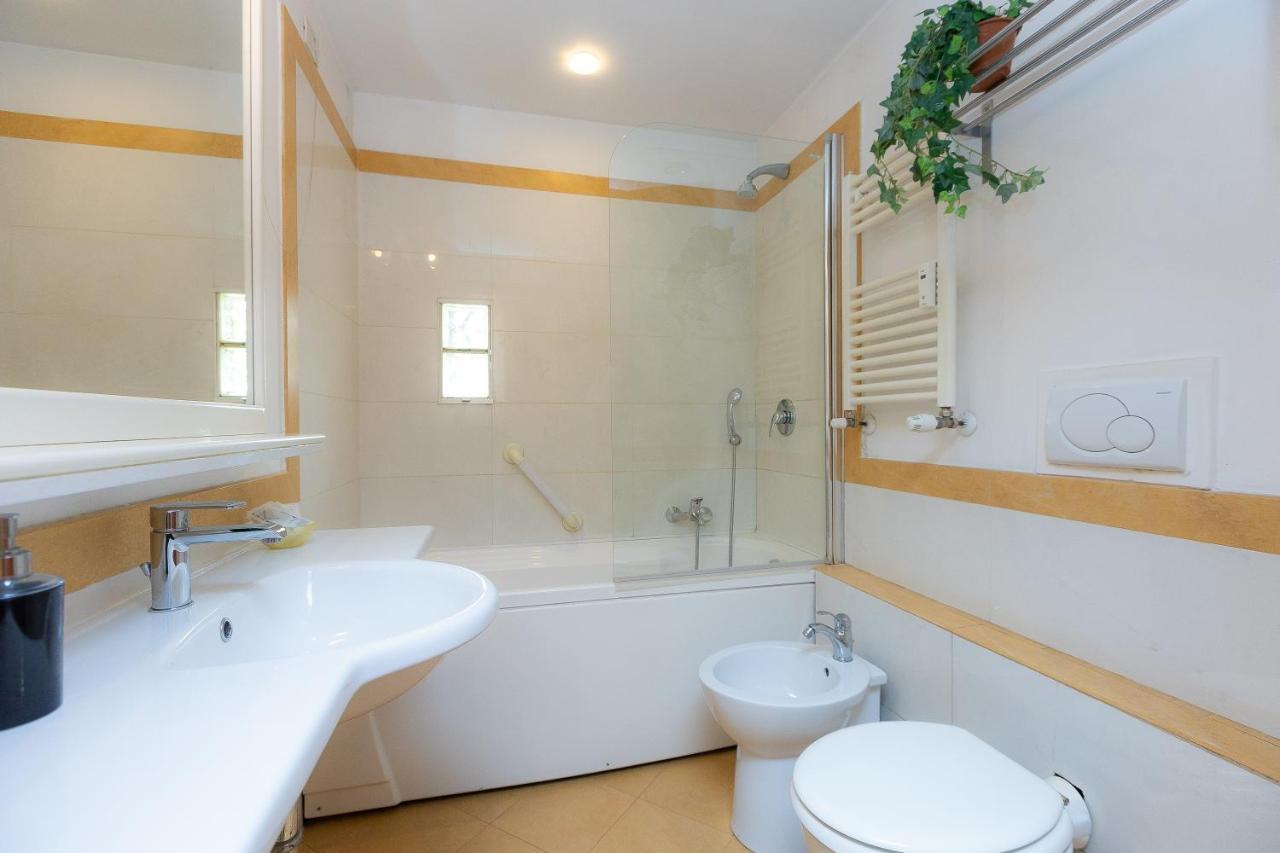 Internouno Deluxe Hotel โรม ภายนอก รูปภาพ
